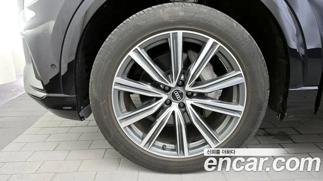 Audi Q8 (4M) id 2955227 из Кореи 15