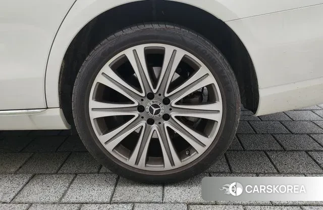 Mercedes-Benz E-Class W213 2023 Белый из Кореи, фото 5