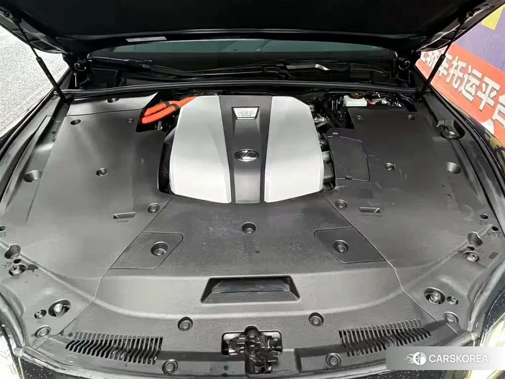 Lexus LS id 4655240 из Китая 9