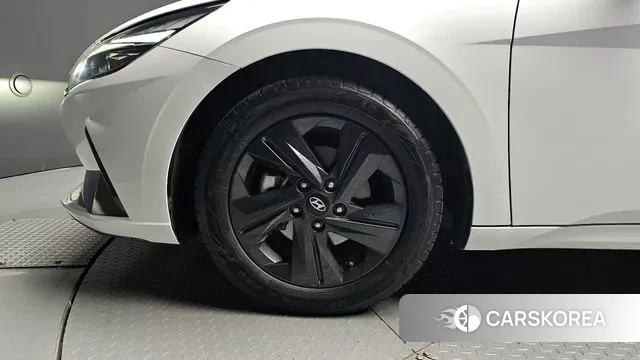 Hyundai Avante (CN7) id 3545995 из Кореи 15