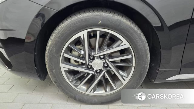 Hyundai The New Grandeur IG id 4697899 из Кореи 30