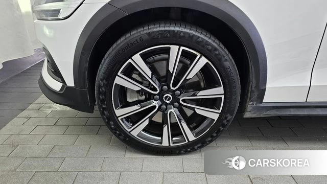 Volvo V60 Cross-Country 2nd Generation id 4624049 из Кореи 29