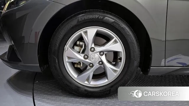 Hyundai Avante (CN7) id 3187716 из Кореи 15