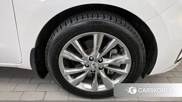 Kia The New Carnival id 3319193 из Кореи 15