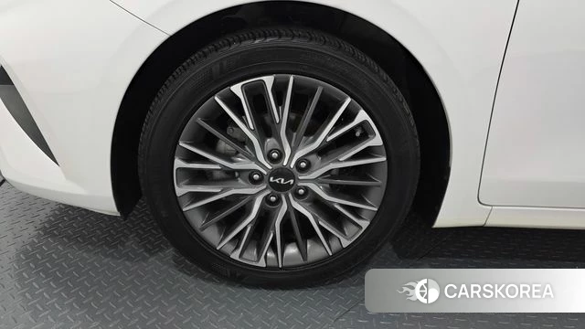 Kia The New K3 2nd generation id 4423221 из Кореи 29