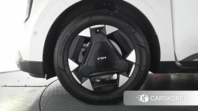 Kia The New Carnival 4th Generation id 3952934 из Кореи 15