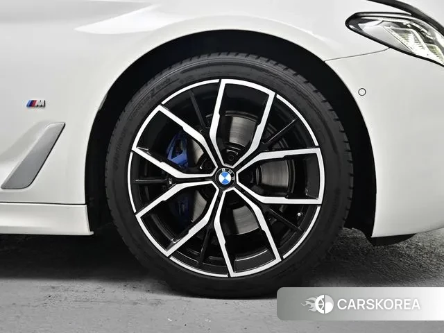 BMW 5 Series (G30) id 3160885 из Кореи 15