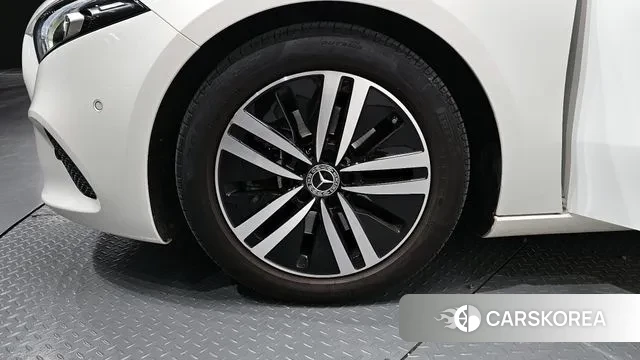 Mercedes-Benz A-Class W177 id 3640769 из Кореи 15