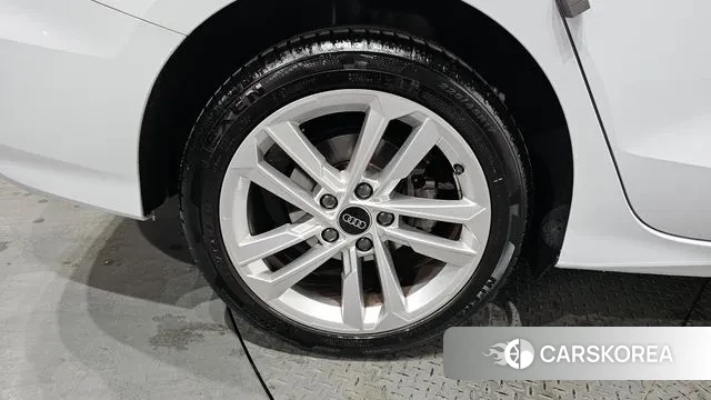 Audi A3 (8Y) id 3751100 из Кореи 15