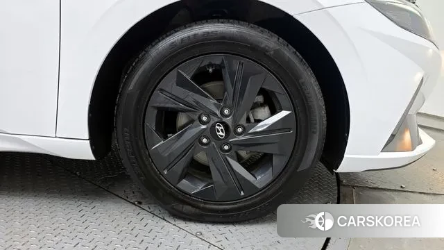 Hyundai Avante Hybrid (CN7) id 3115980 из Кореи 15