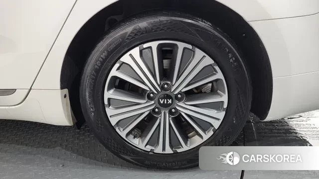 Kia K7 Premier Hybrid id 3509367 из Кореи 15