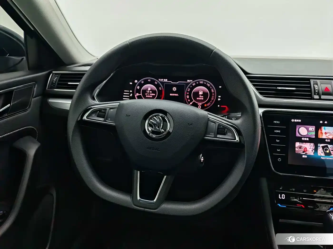 Skoda Superb id 4655116 из Китая 13