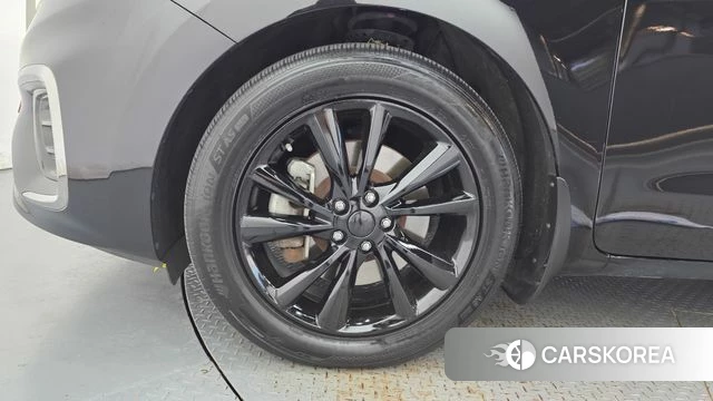 Kia The New Carnival id 4882648 из Кореи 15