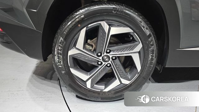 Hyundai Tucson (NX4) id 3910611 из Кореи 15