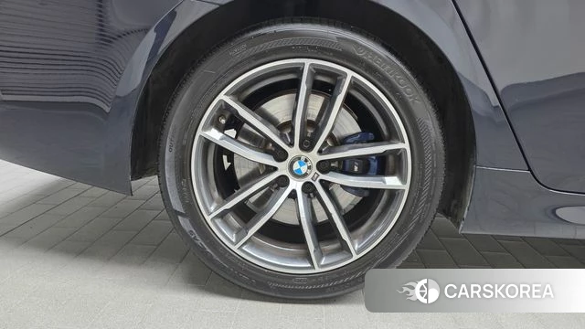 BMW 5 Series (G30) id 4630641 из Кореи 25