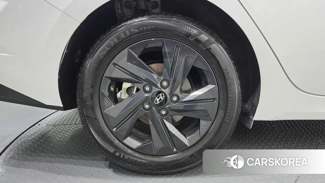 Hyundai Avante Hybrid (CN7) id 4293407 из Кореи 25