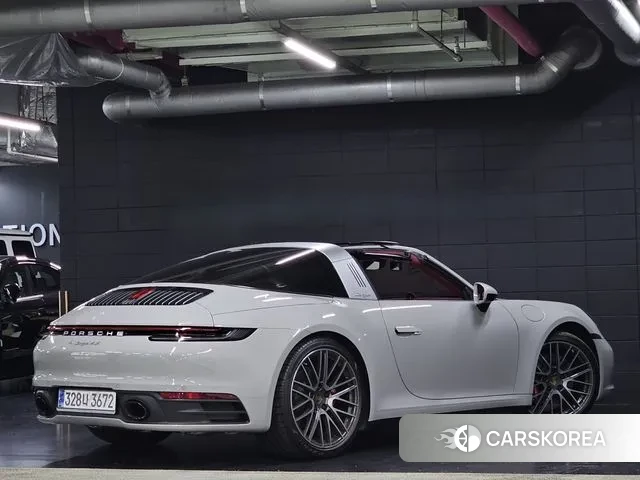 Porsche 911(992) id 3041833 из Кореи 15