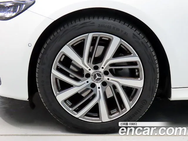 Mercedes-Benz E-Class W214 id 2852570 из Кореи 14