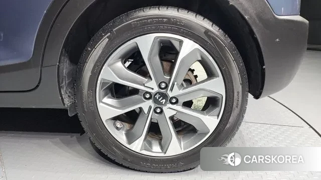 Kia Stonic id 3520632 из Кореи 15