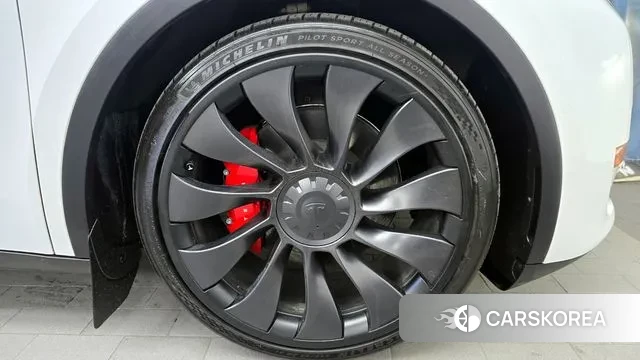Tesla Model Y id 3442823 из Кореи 15