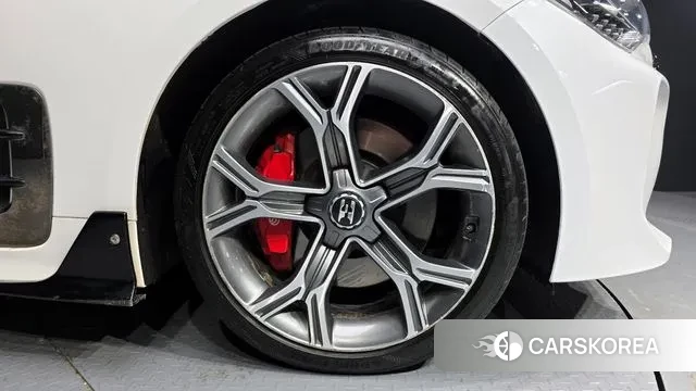 Kia Stinger id 3677238 из Кореи 15