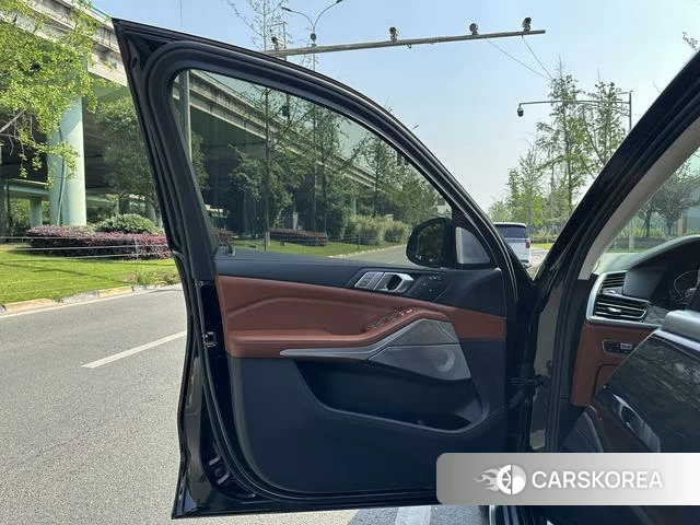 BMW X7 id 4258575 из Китая 14