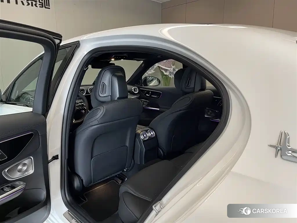 Mercedes-Benz C-class id 4546373 из Китая 23
