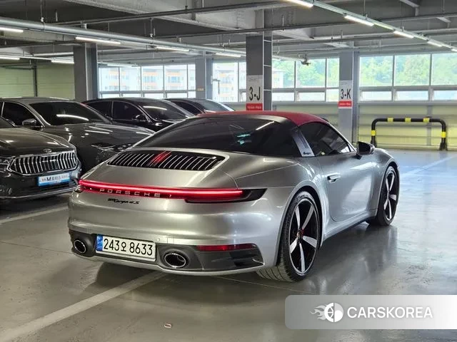 Porsche 911(992) id 2959619 из Кореи 15
