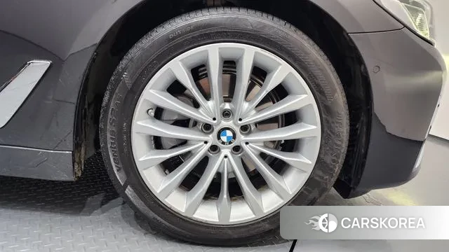 BMW 5 Series (G30) id 3654501 из Кореи 15