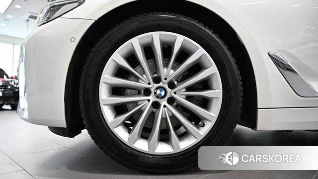 BMW 5 Series (G30) id 4586523 из Кореи 15