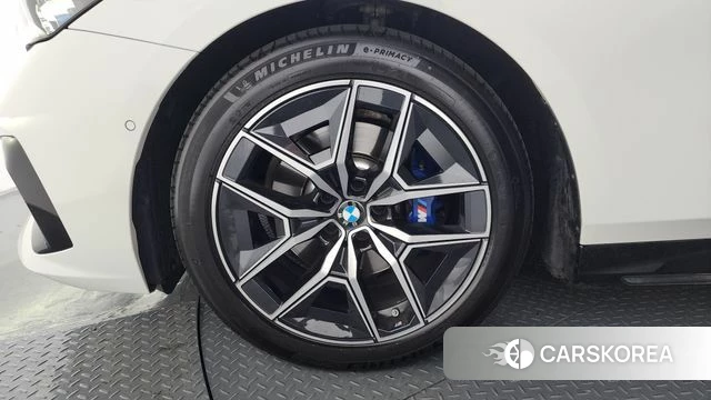 BMW 5 Series (G60) id 4381420 из Кореи 15