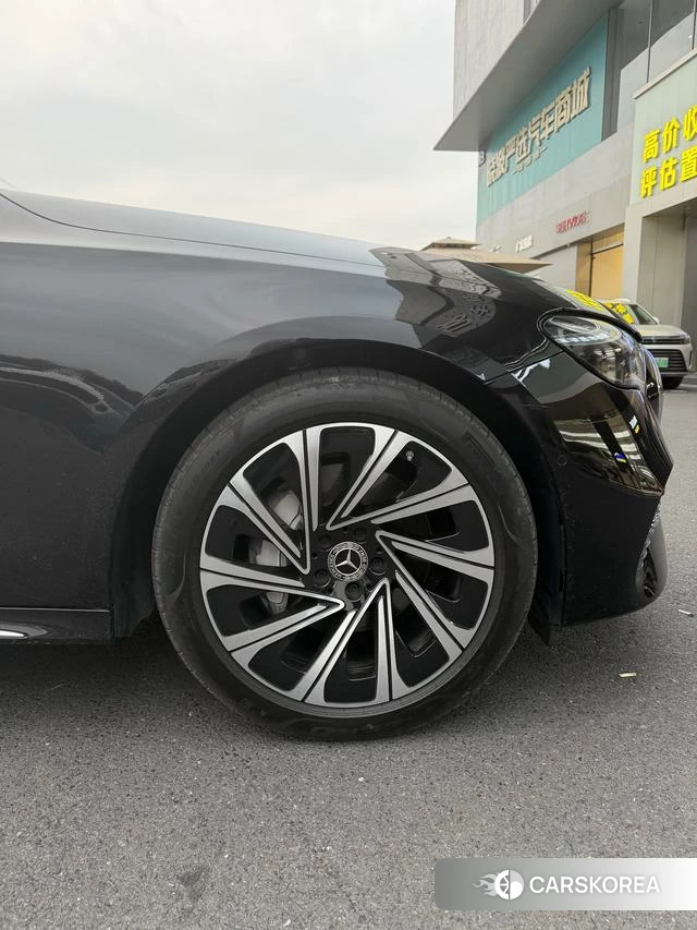 Mercedes-Benz E-class id 4263632 из Китая 12
