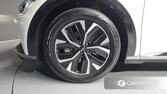 Kia EV6 id 3389985 из Кореи 15