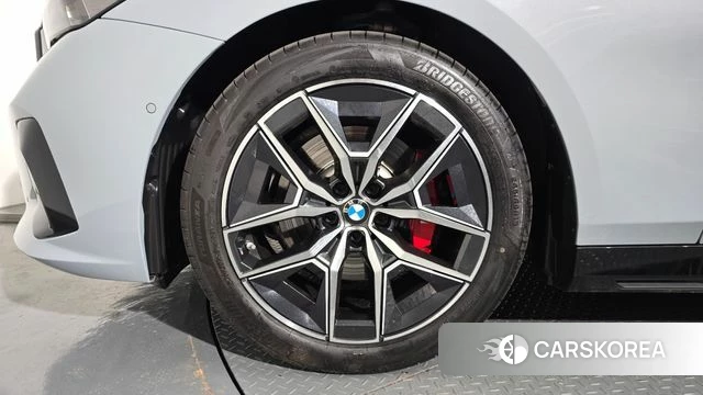 BMW 5 Series (G60) id 4734547 из Кореи 27
