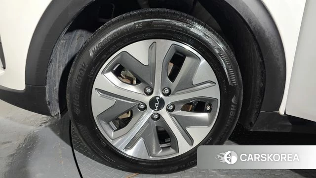 Kia Niro Plus id 4608621 из Кореи 28