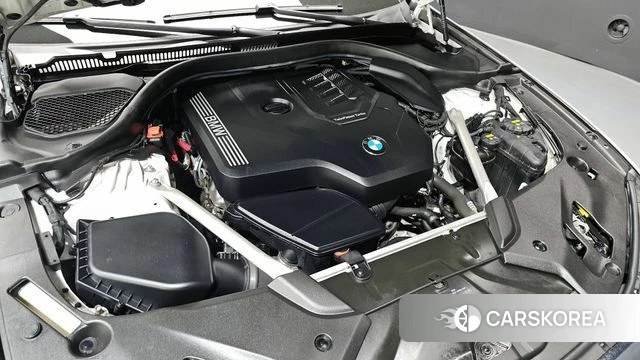 BMW 5 Series (G30) id 4324811 из Кореи 31