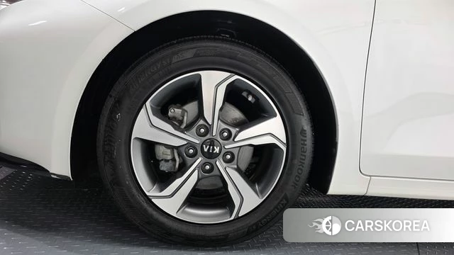 Kia Come New K3 id 4609926 из Кореи 28
