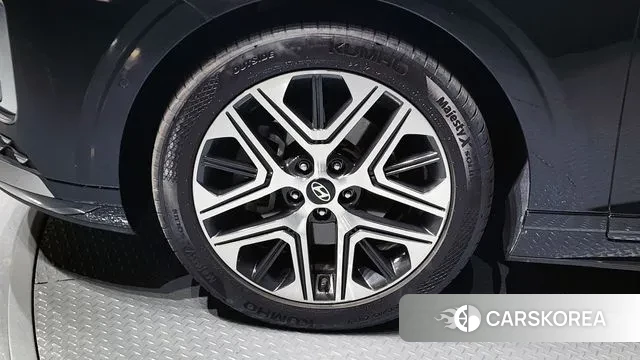 Hyundai Grandeur (GN7) id 3690358 из Кореи 15