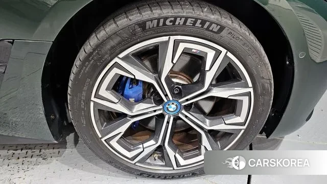 BMW i4 id 3016616 из Кореи 15