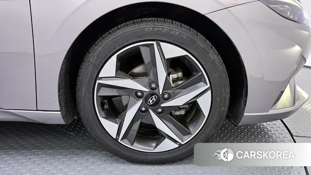 Hyundai Avante (CN7) id 2930399 из Кореи 15