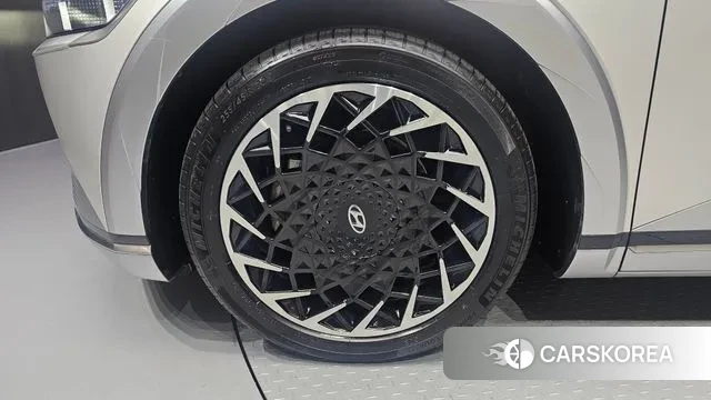 Hyundai Ionic 5 id 3208112 из Кореи 15