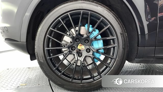 Porsche Cayenne (PO536) id 3860891 из Кореи 15