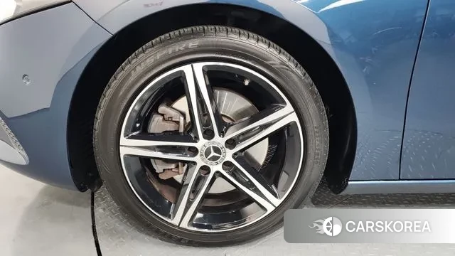 Mercedes-Benz A-Class W177 id 3546555 из Кореи 15