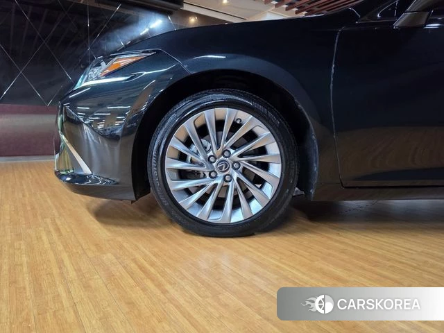 Lexus ES300h 7th generation id 4591382 из Кореи 13