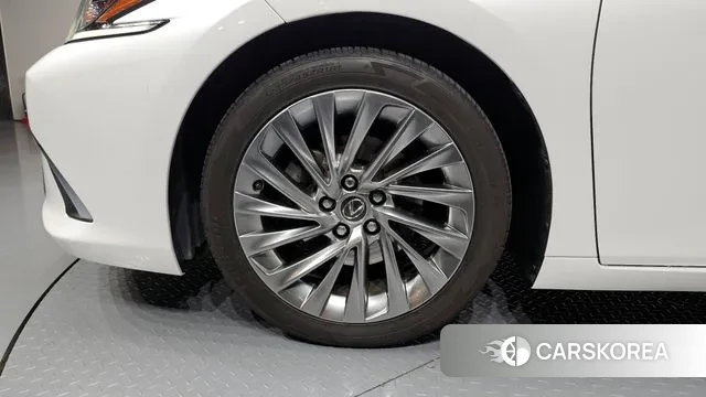 Lexus ES300h 7th generation id 3547057 из Кореи 15