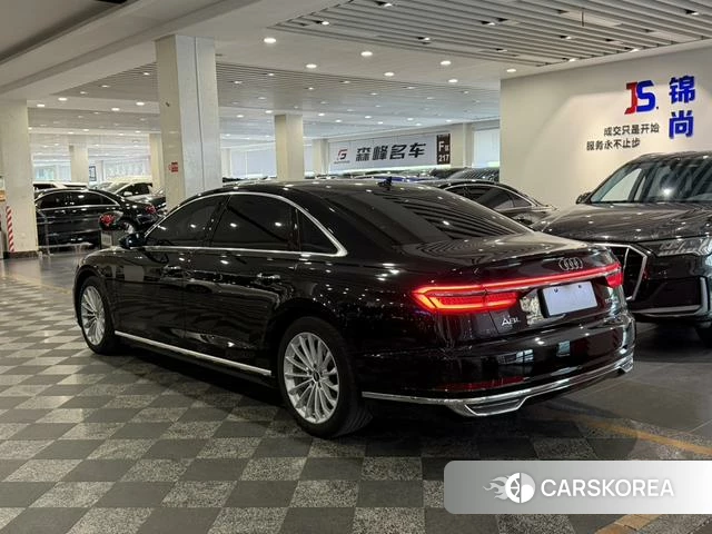 Audi A8 2022 Черный из Китая, фото 5