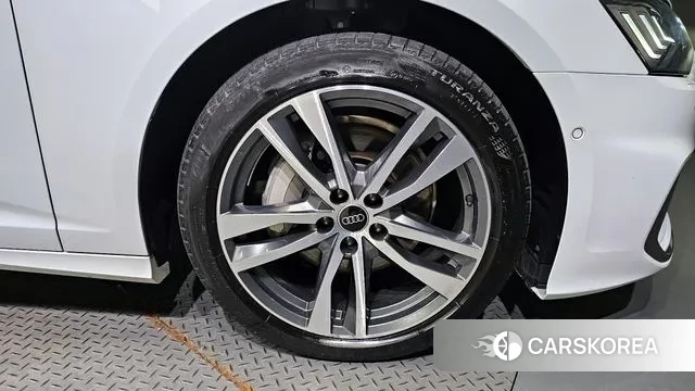 Audi A6 (C8) id 3126521 из Кореи 15