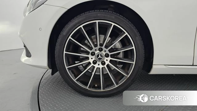 Mercedes-Benz E-Class W213 id 4658292 из Кореи 15