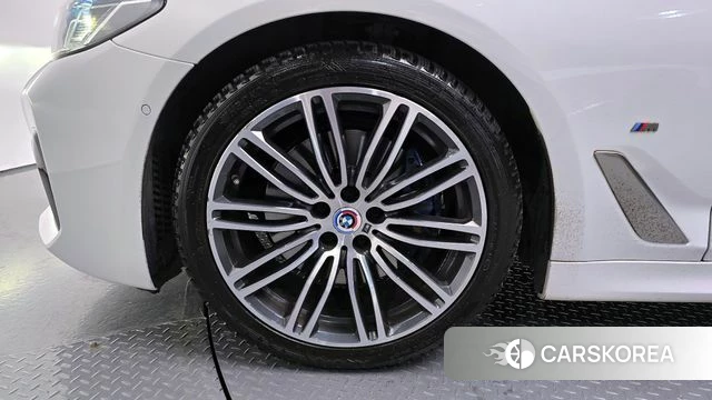 BMW 5 Series (G30) id 4345640 из Кореи 25