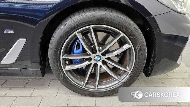 BMW 5 Series (G30) id 3401601 из Кореи 15